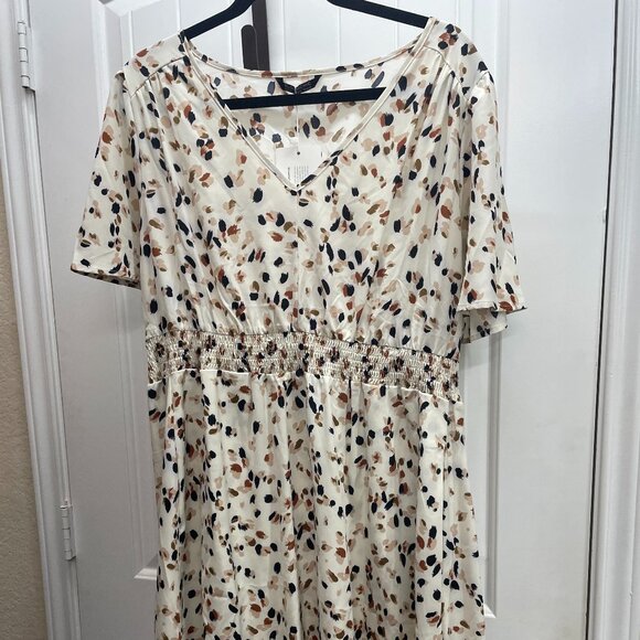 NWT BloomChic Cream with Spots Pocket Short Sleeve Dress Size 1X - Picture 2 of 6